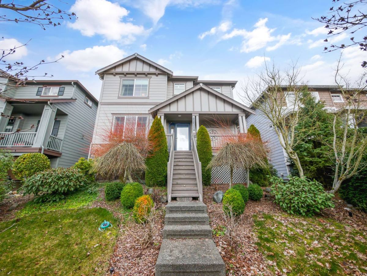 House for rent at 16716 Woodside Dr SE, Renton, WA 98058