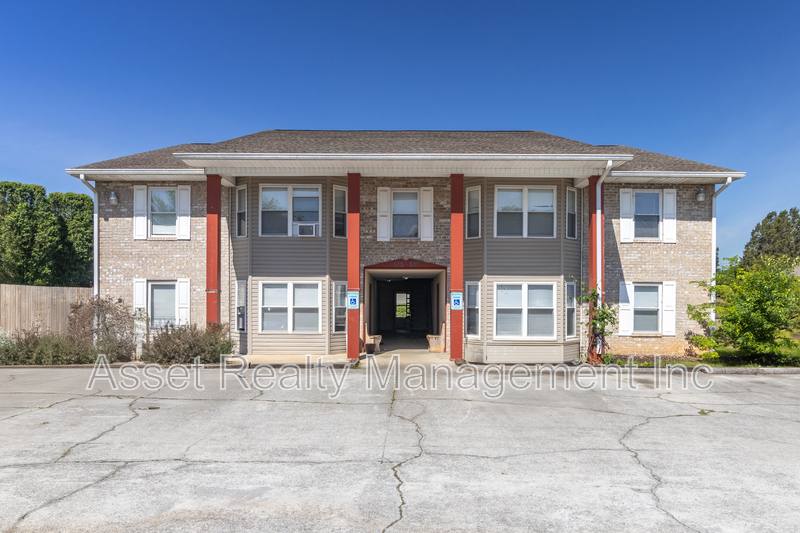 Apartment for rent at 519 Evelyn Ave, Maryville, TN 37801