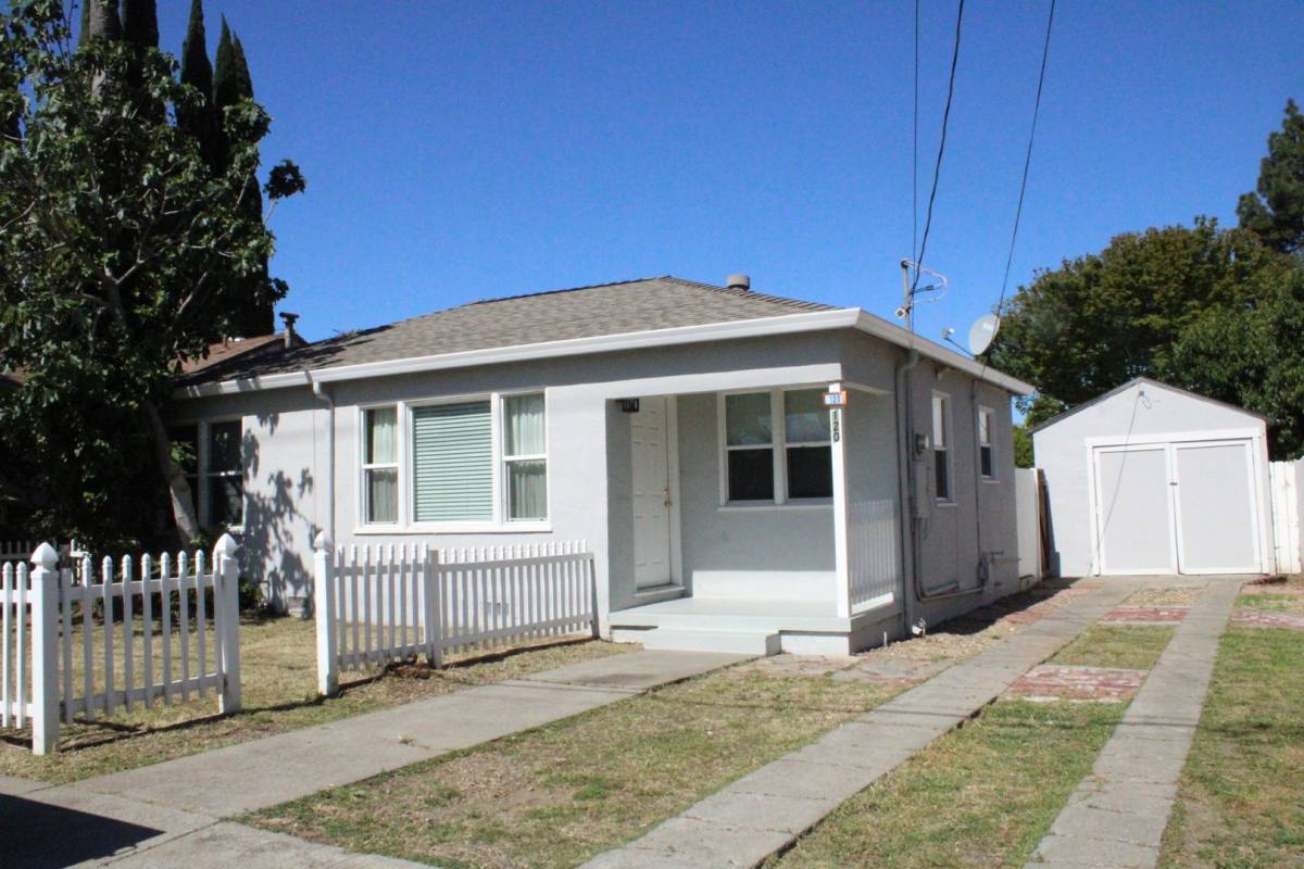 House for rent at 120 Avon St, Pittsburg, CA 94565