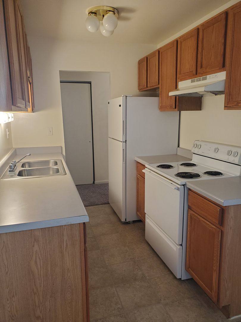 Apartment for rent at 1215 24th St Place, Moline, IL 61265