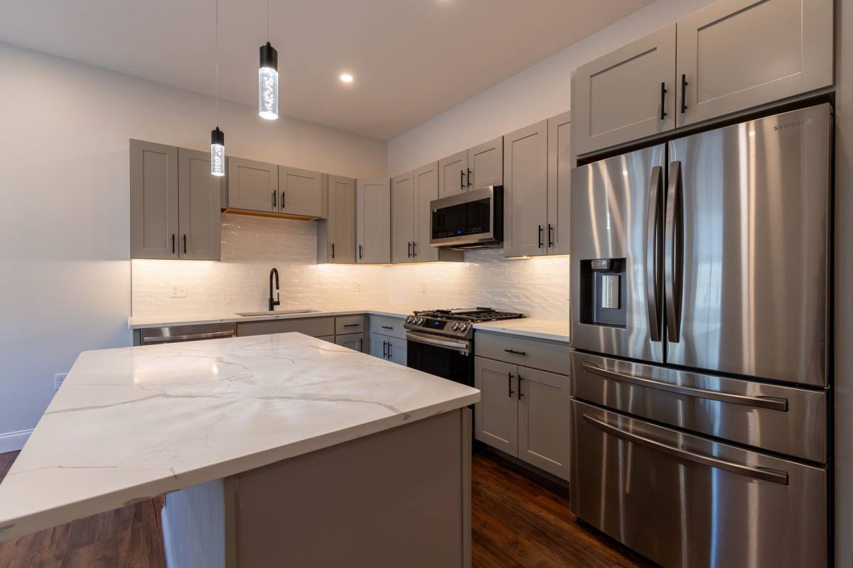 Apartment for rent at 240 Cabot, Beverly, MA 01915