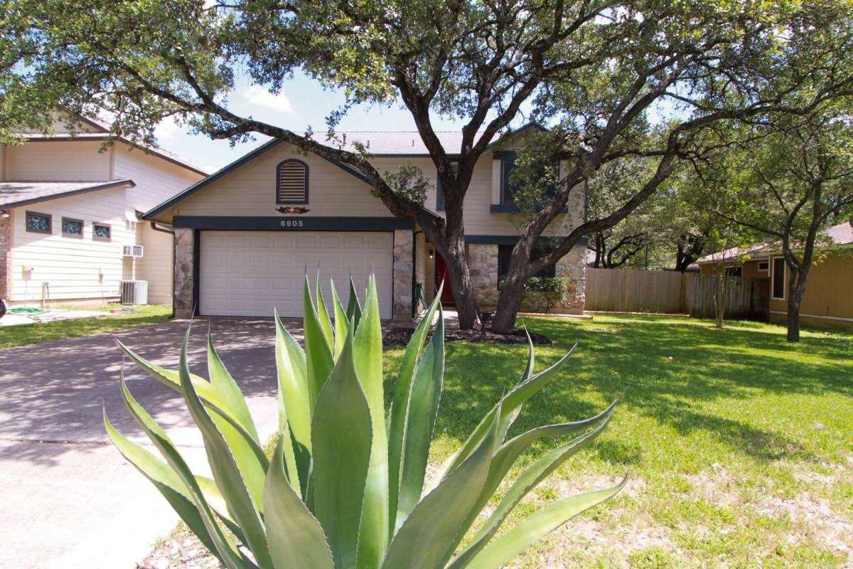 House for rent at 6905 Tesoro Trail, Austin, TX 78729