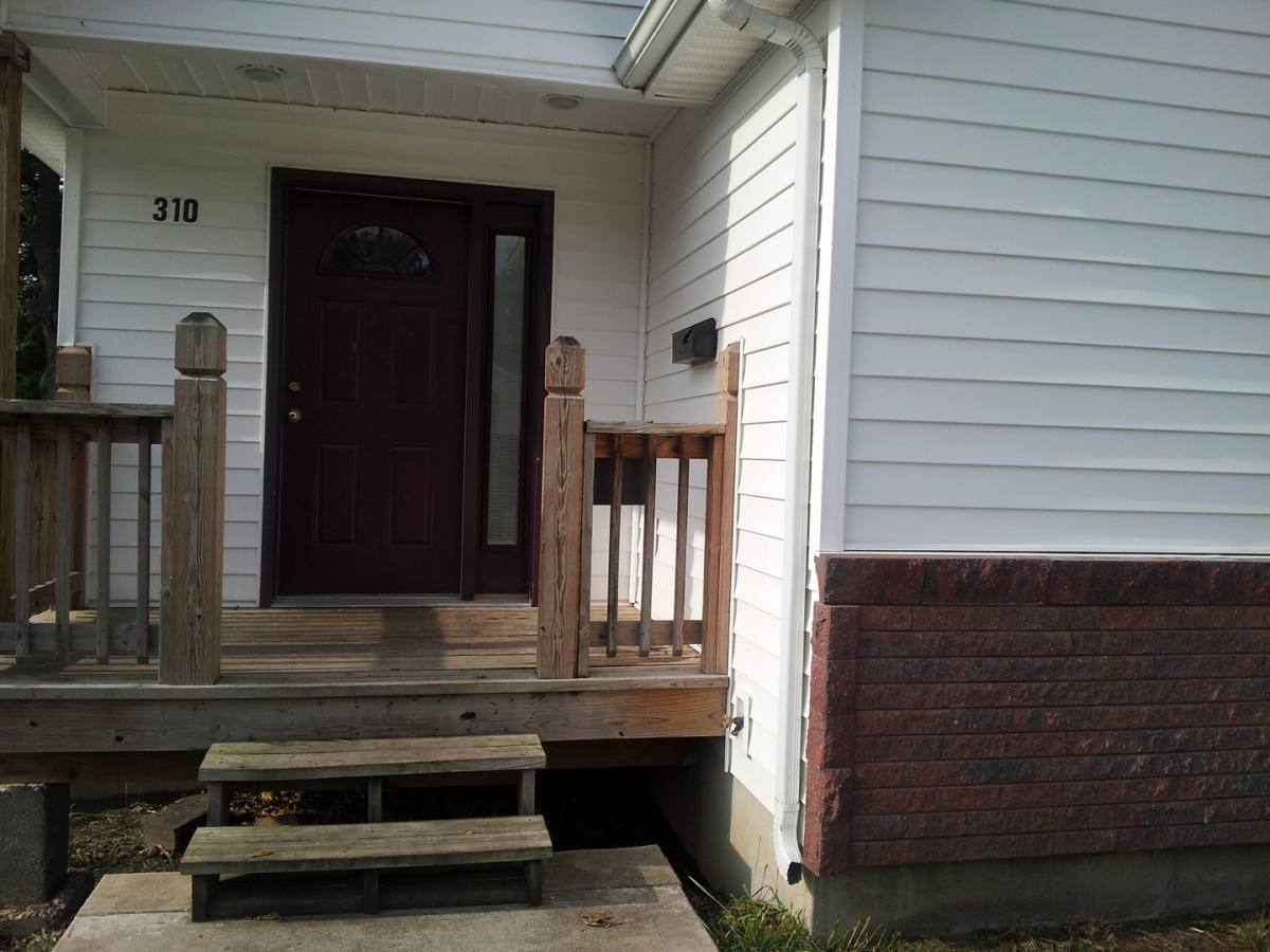House for rent at 310 Jackson, Warrensburg, MO 64093