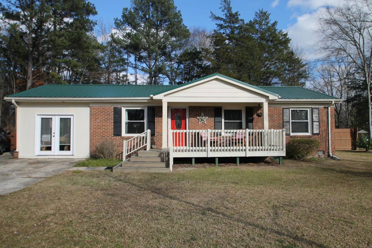 House for rent at 1732 University Park Dr, Lancaster, SC 29720