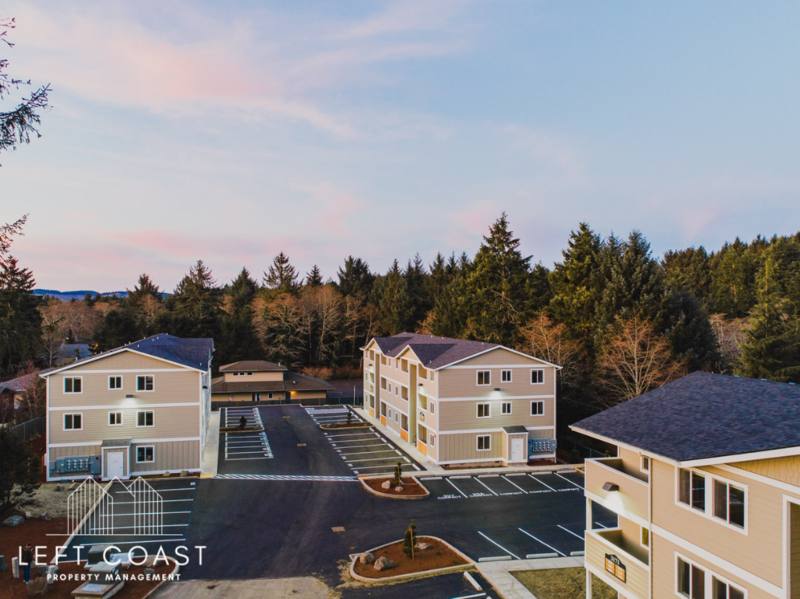 Apartment for rent at 3021 NE W Devils Lake Rd, Lincoln City, OR 97367
