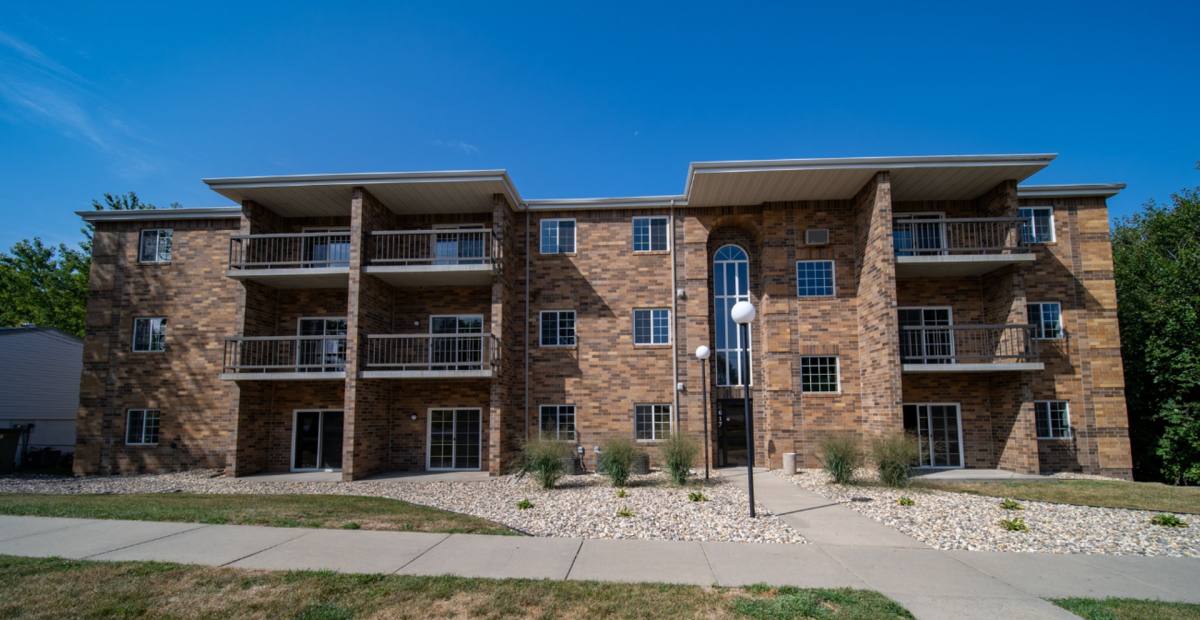Apartment for rent at 617 N Lewis Ave, Sioux Falls, SD 57103