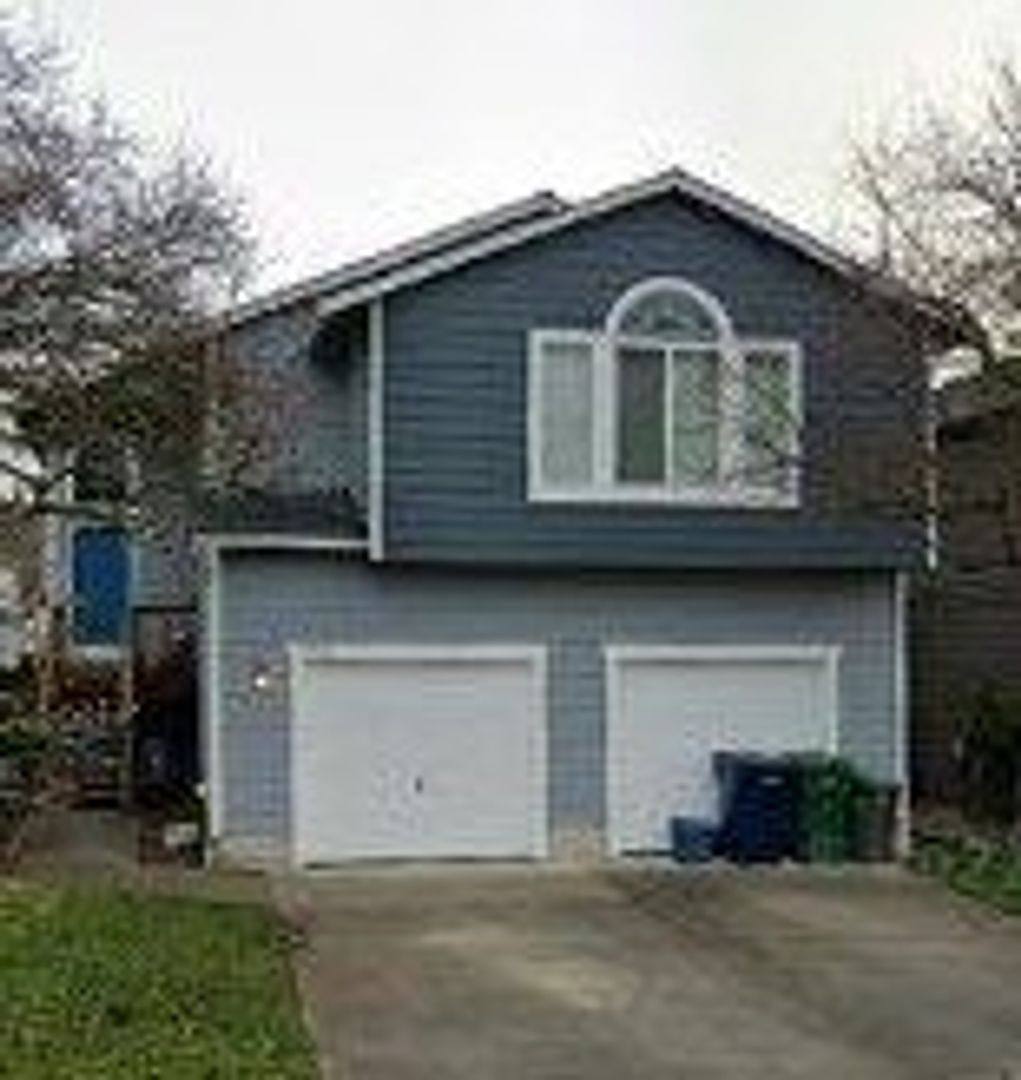 House for rent at 3910 152nd Place SE, Bothell, WA 98012