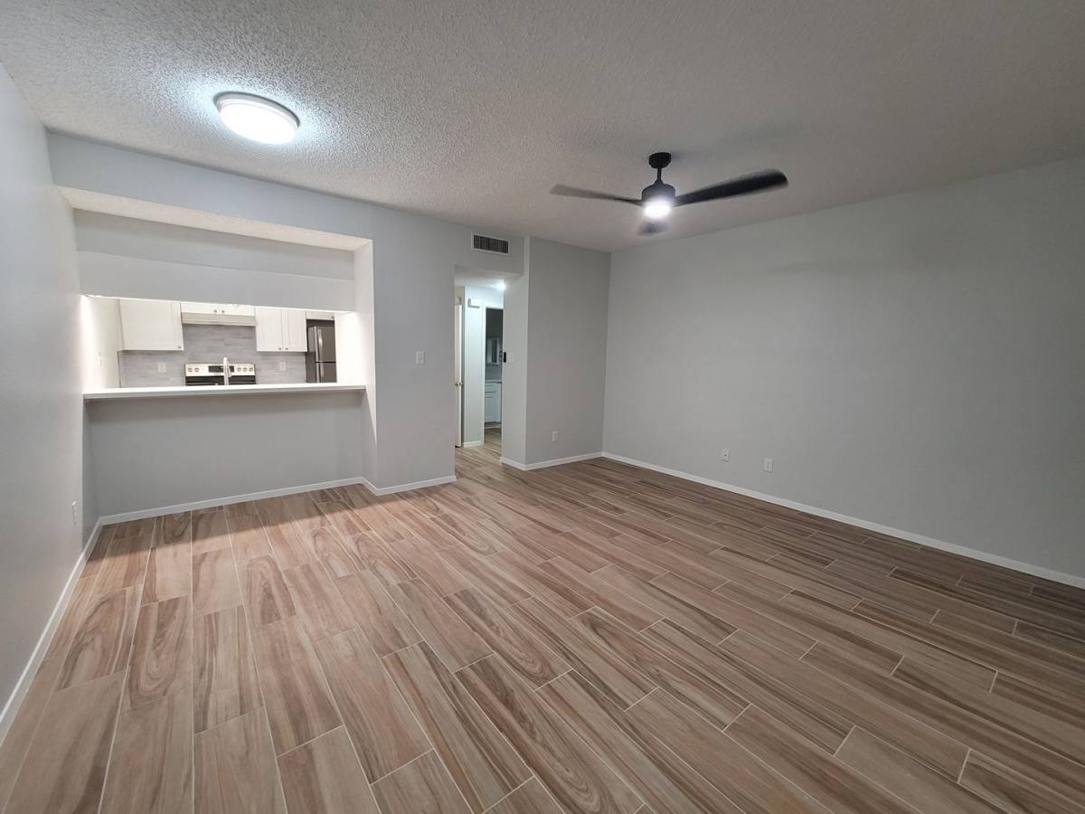 Apartment for rent at 7093 N Holiday, Galveston, TX 77550