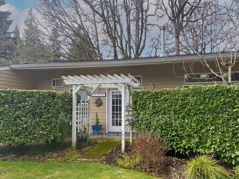 House for rent at 1720 SW Brooklane Dr #B, Corvallis, OR 97333