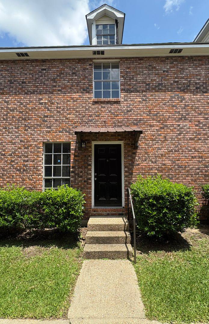 Apartment for rent at 109 Shemper Dr, Hattiesburg, MS 39401