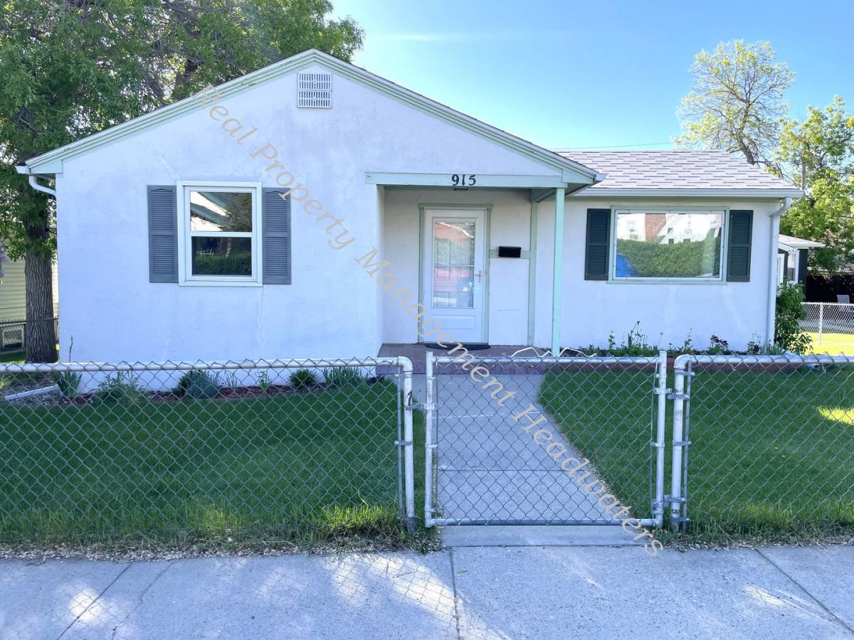 House for rent at 915 Logan St, Helena, MT 59601
