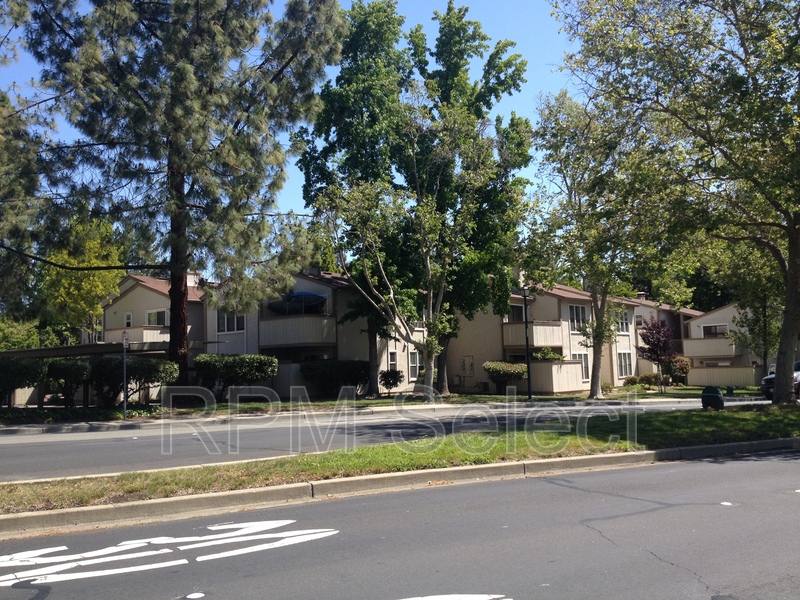 Apartment for rent at 385 Camelback Rd #3, Pleasant Hill, CA 94523
