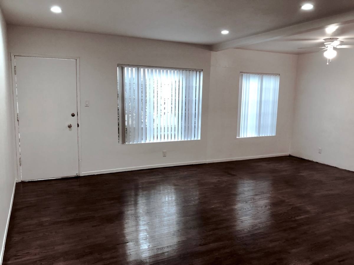 Apartment for rent at 3419 Club Dr, Los Angeles, CA 90064