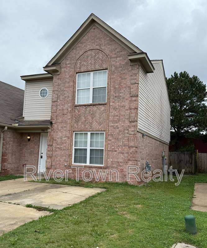 House for rent at 7986 Marsha Woods Dr, Memphis, TN 38125