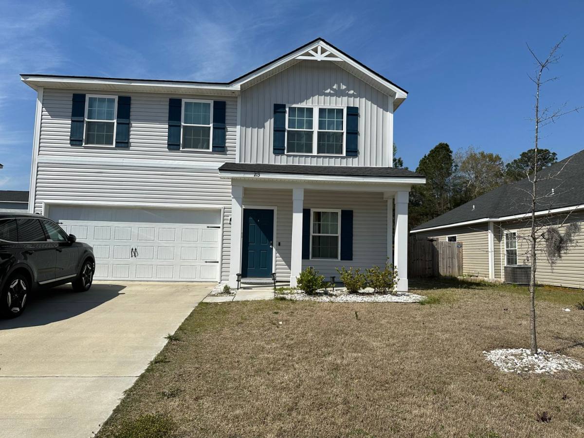 House for rent at 213 Turpentine Trail, Hinesville, GA 31313