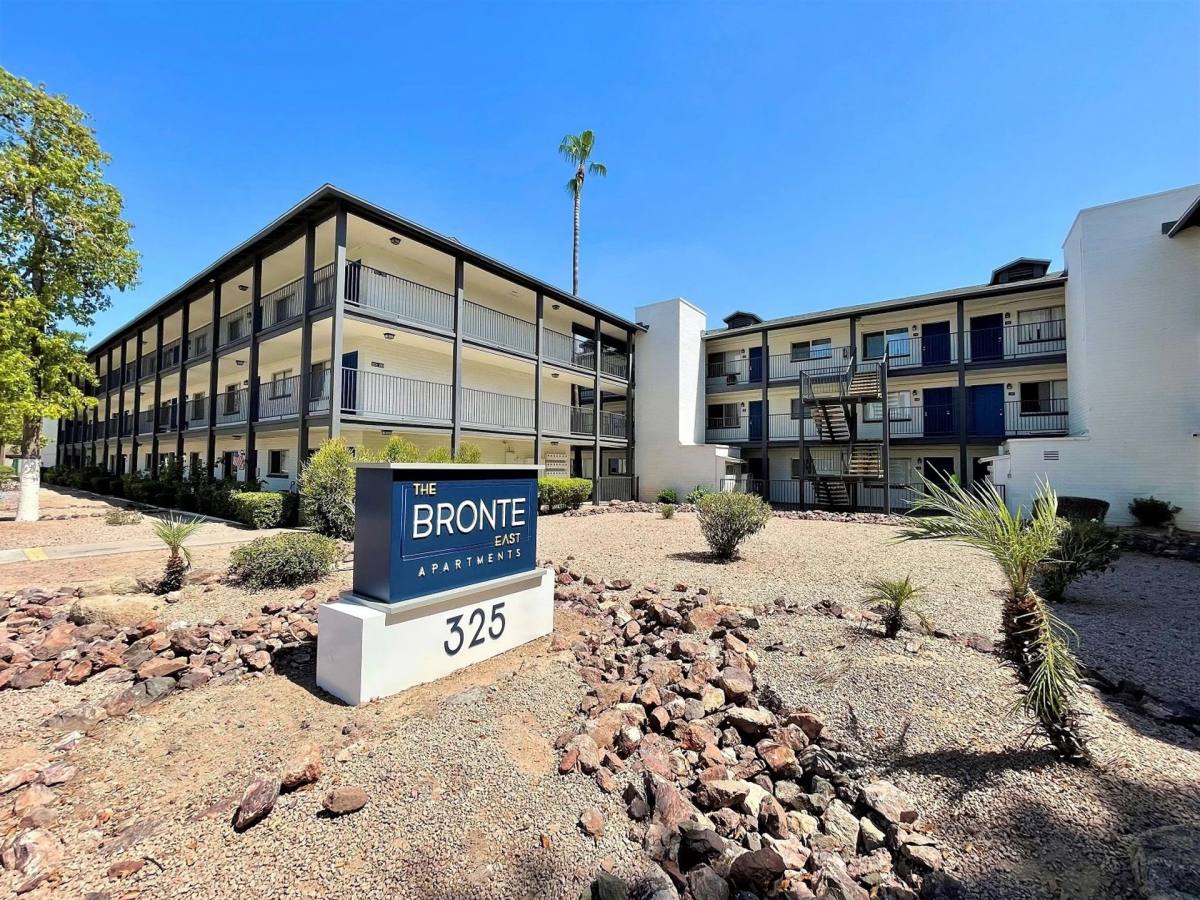 Apartment for rent at 325 W 5th St, Mesa, AZ 85201