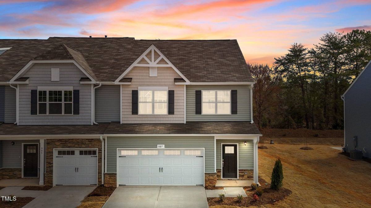 Townhouse for rent at 807 Pryor St, Mebane, NC 27302
