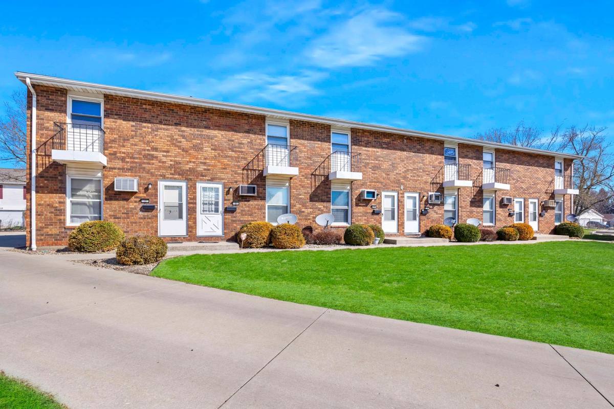 Apartment for rent at 4 Larry Court, Normal, IL 61761