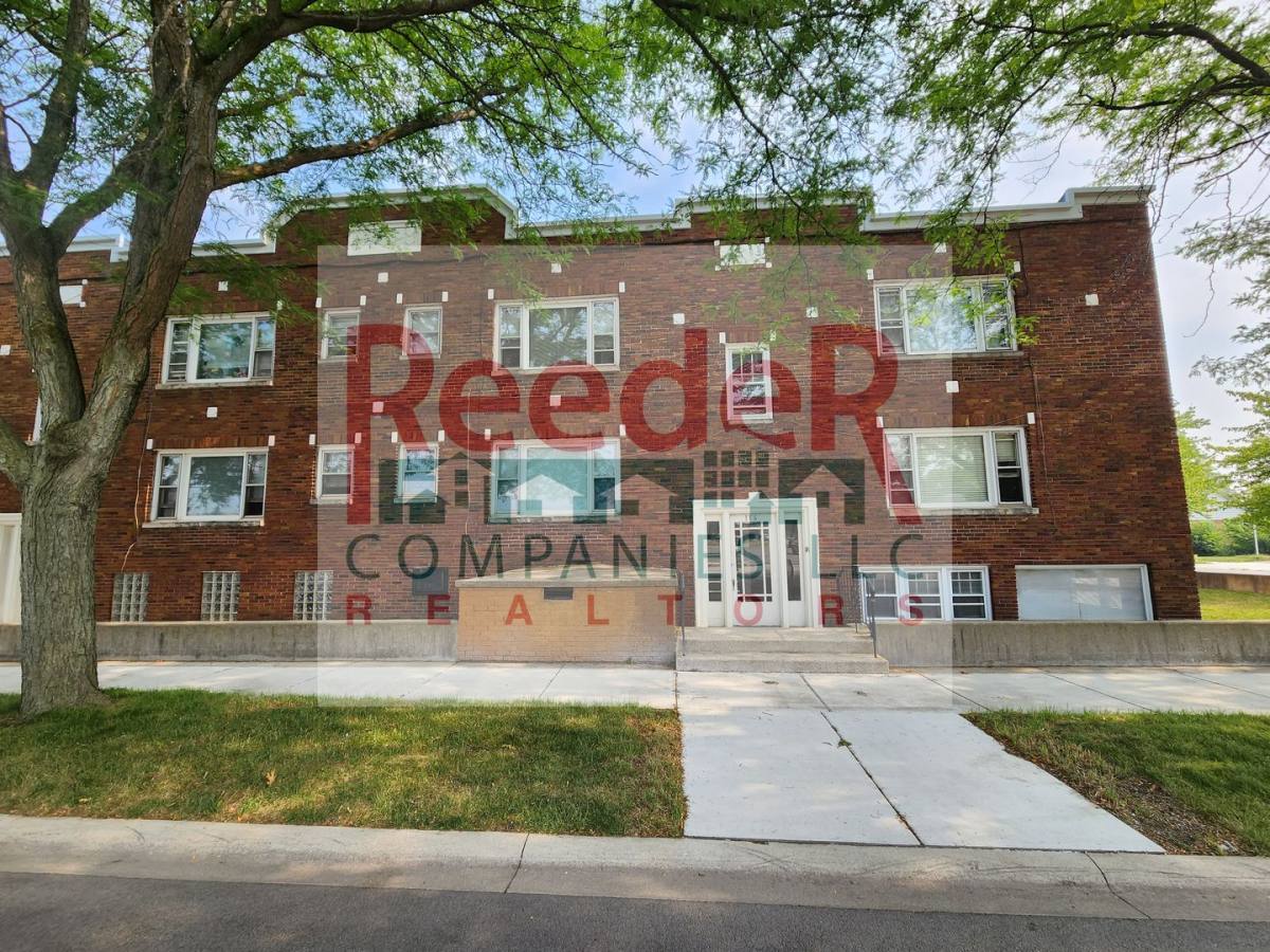 Apartment for rent at 204 Lafayette Ave, Griffith, IN 46319