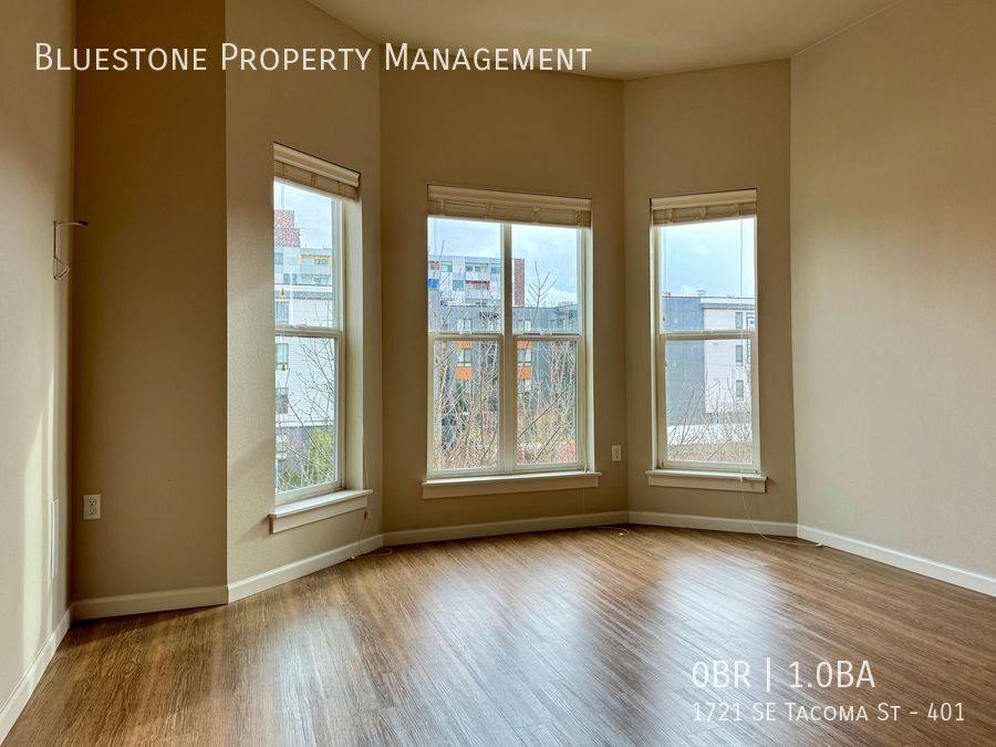 Apartment for rent at 1721 SE Tacoma St #401, Portland, OR 97202