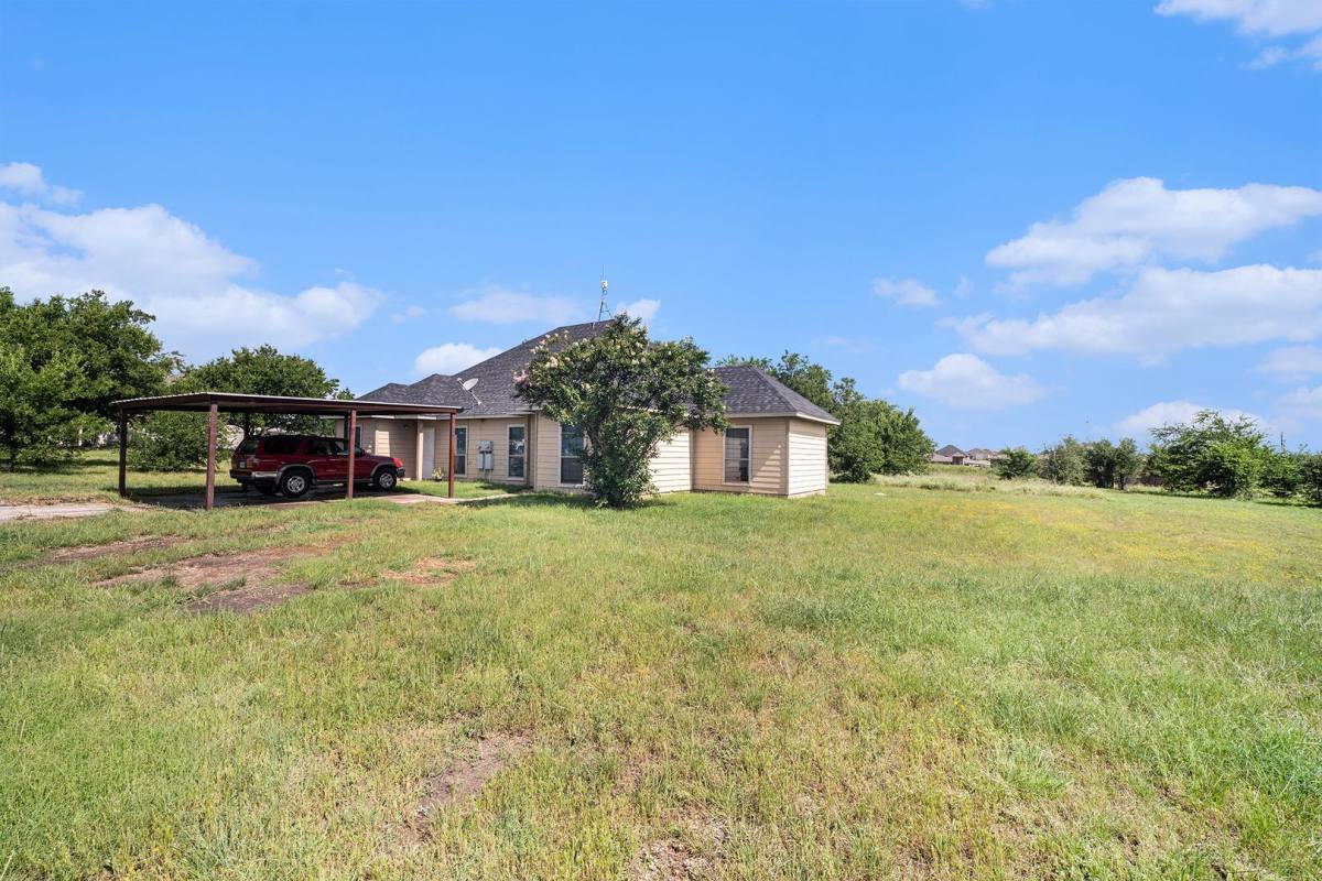 House for rent at 119 Collett Court, Weatherford, TX 76088