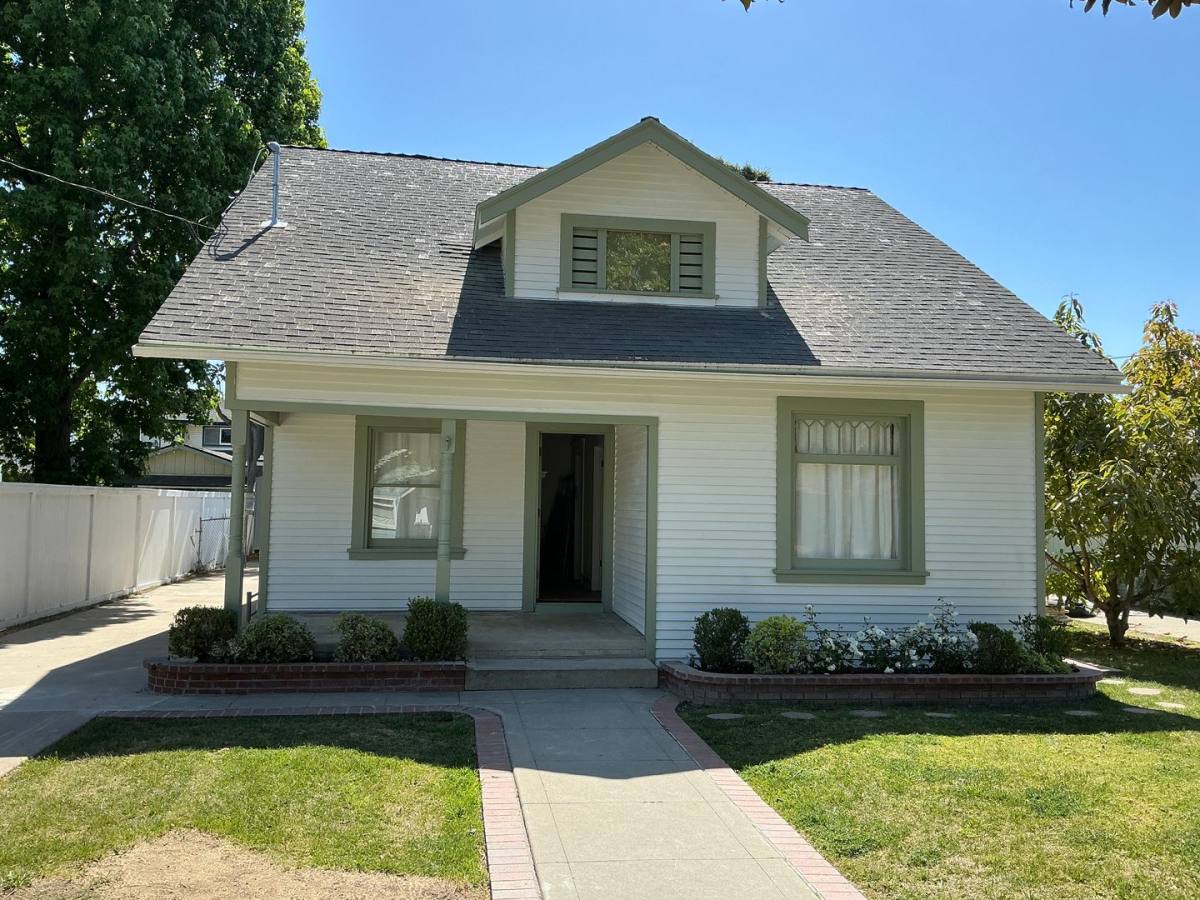House for rent at 447 S Grand St, Orange, CA 92866