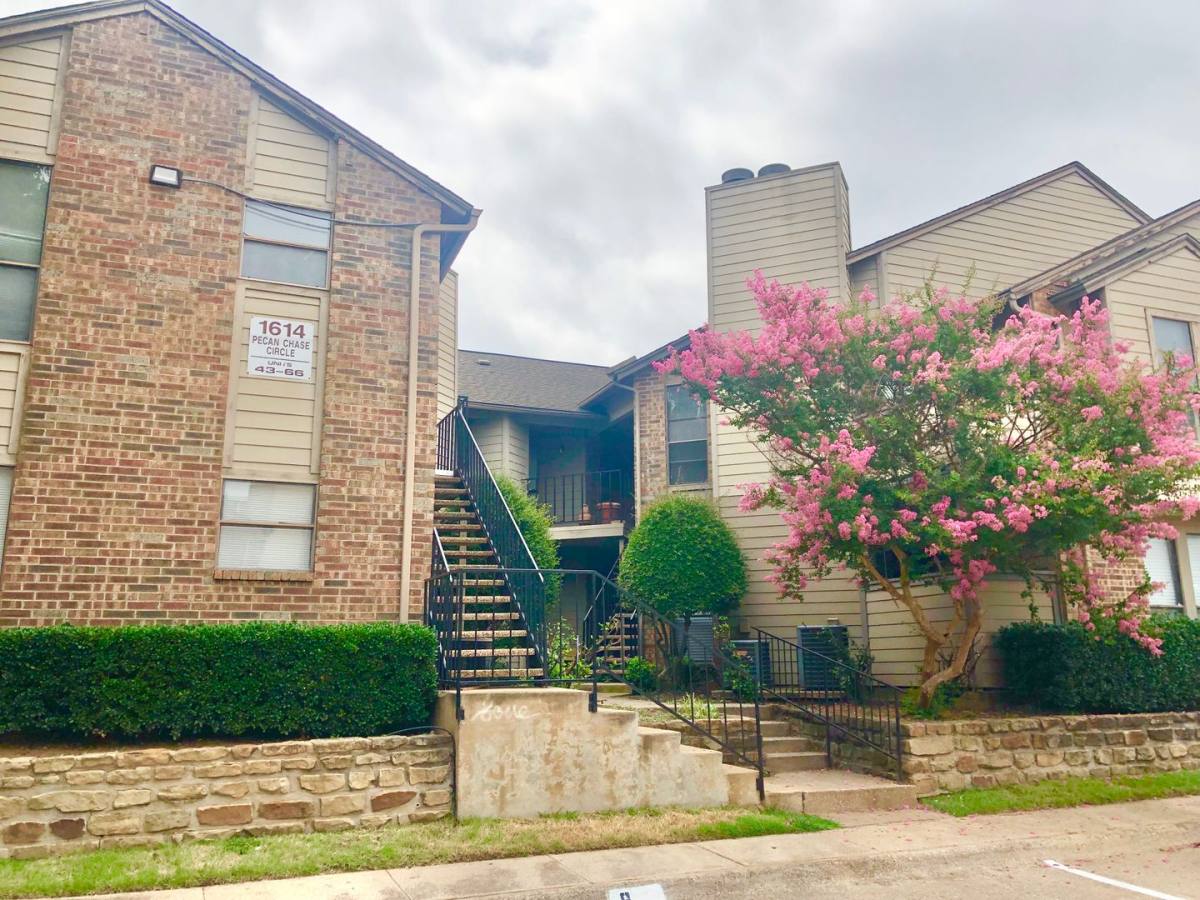 Condo for rent at 1614 Pecan Chase Circle, Arlington, TX 76012