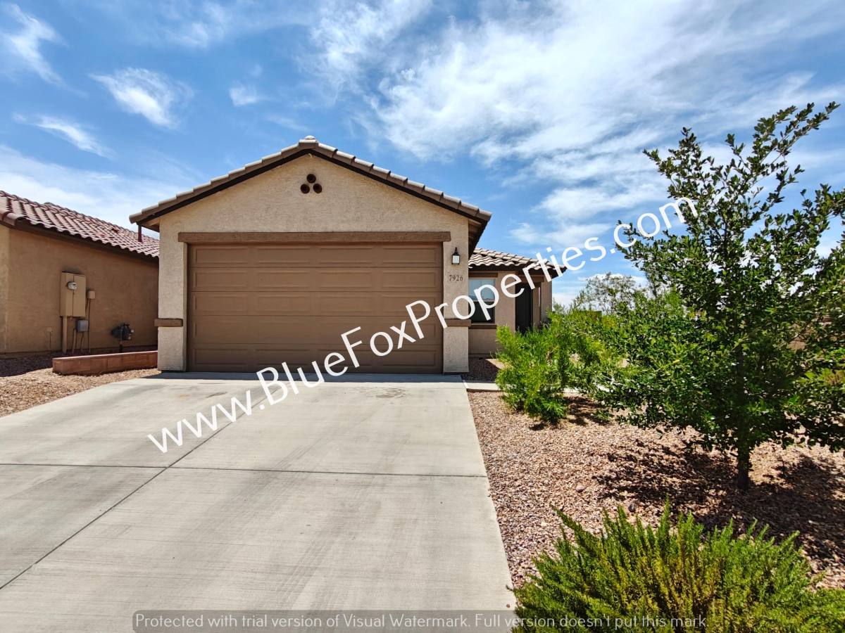 House for rent at 7926 S Golden Bell Dr, Tucson, AZ 85747