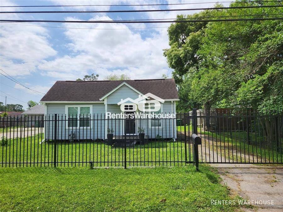 House for rent at 1204 De Boll St, Houston, TX 77022