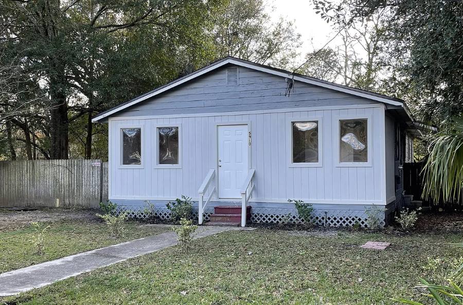 House for rent at 5910 Droad St, Jacksonville, FL 32208