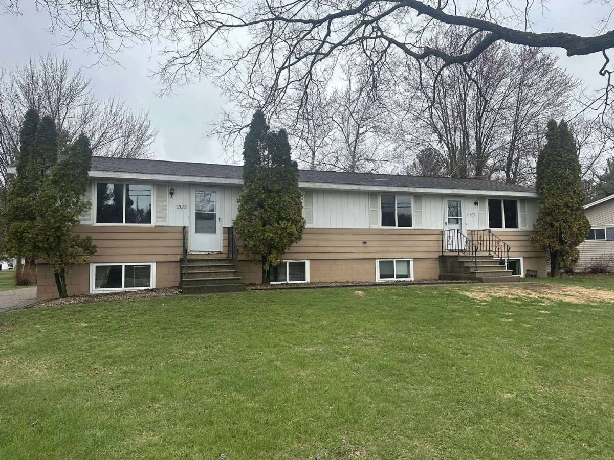 Townhouse for rent at 2320 2nd Ave S, Wisconsin Rapids, WI 54495