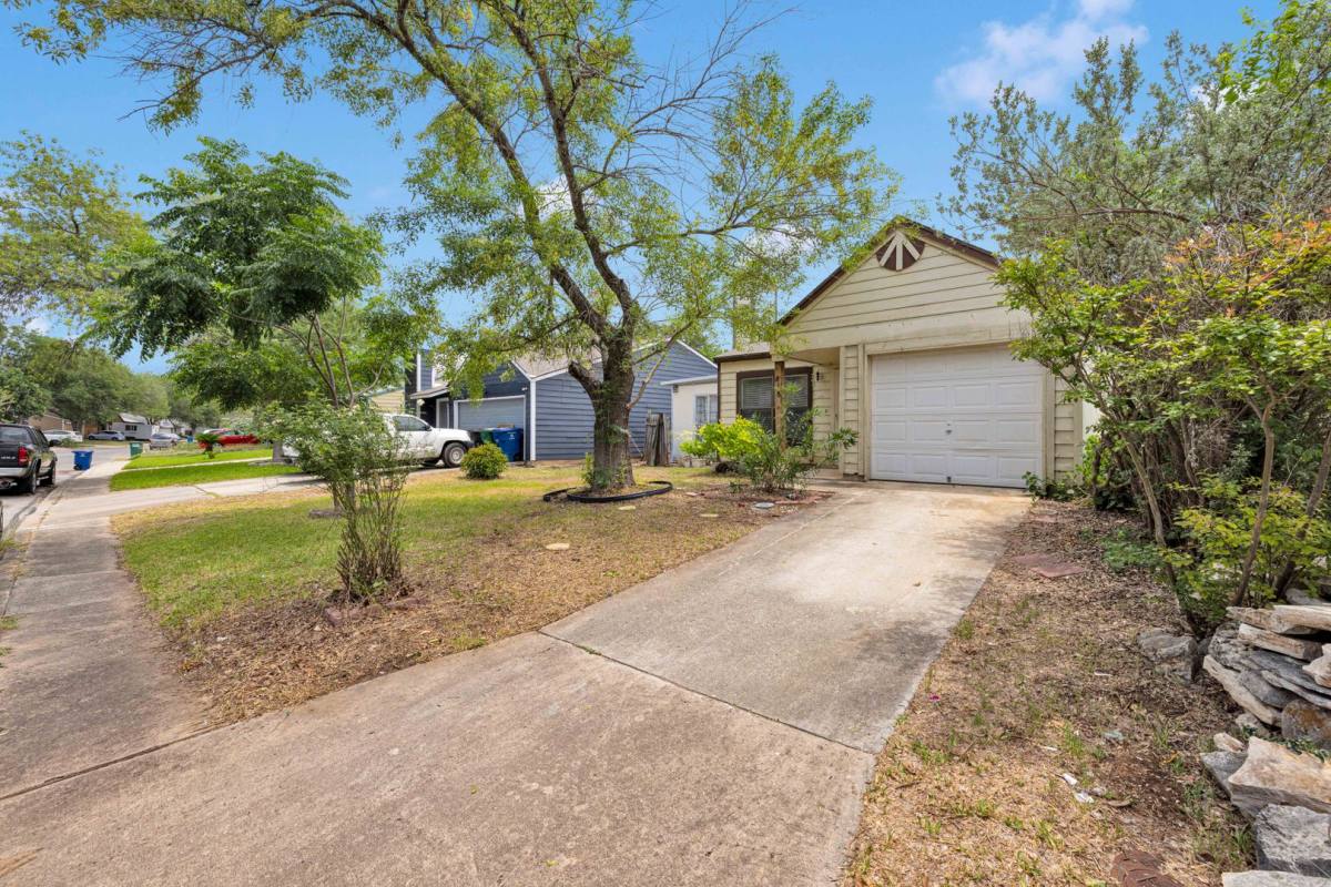 House for rent at 9816 Village Briar, San Antonio, TX 78250