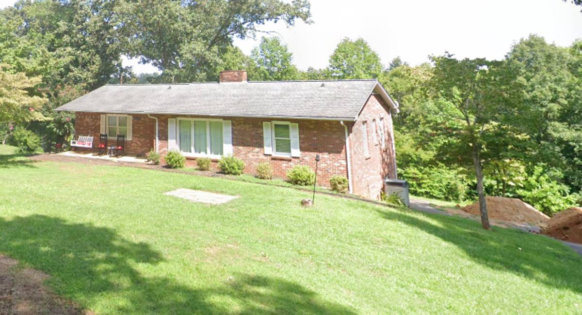House for rent at 5212 Walter Starnes Place, Granite Falls, NC 28630