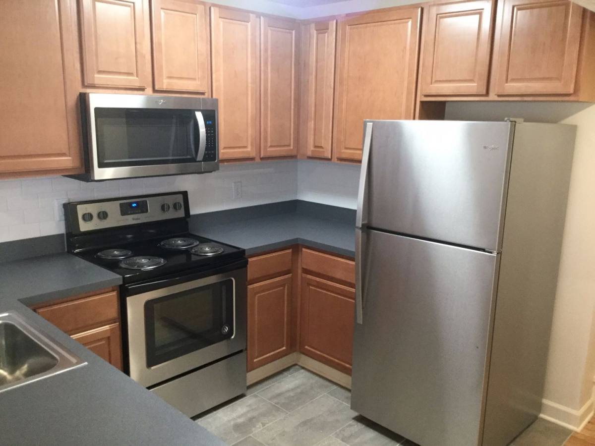 Apartment for rent at 31 & 35 E, Columbus, OH 43201