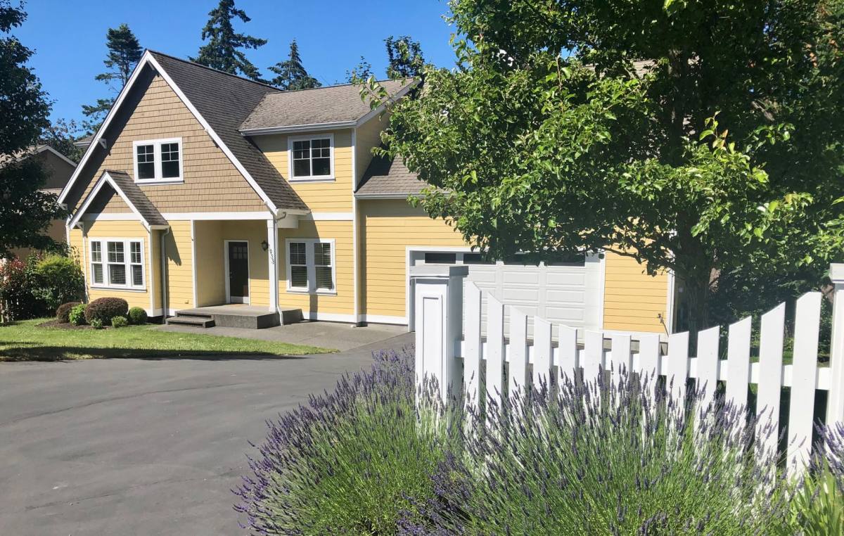 House for rent at 1933 Douglas Dr NE, Bainbridge Island, WA 98110