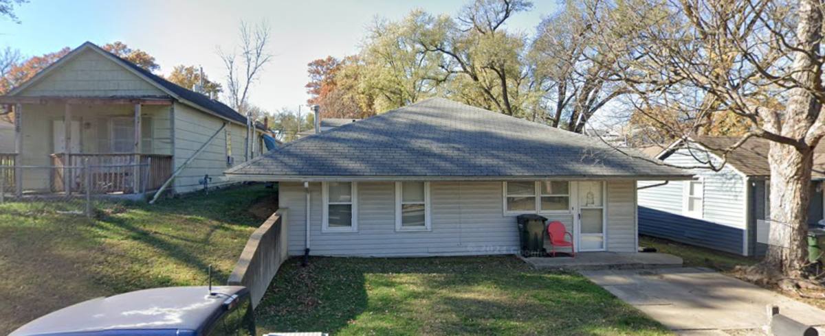 House for rent at 1212 Kingman St, Leavenworth, KS 66048