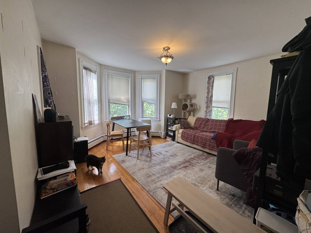 House for rent at 23 Roberts #2, Brookline, MA 02445