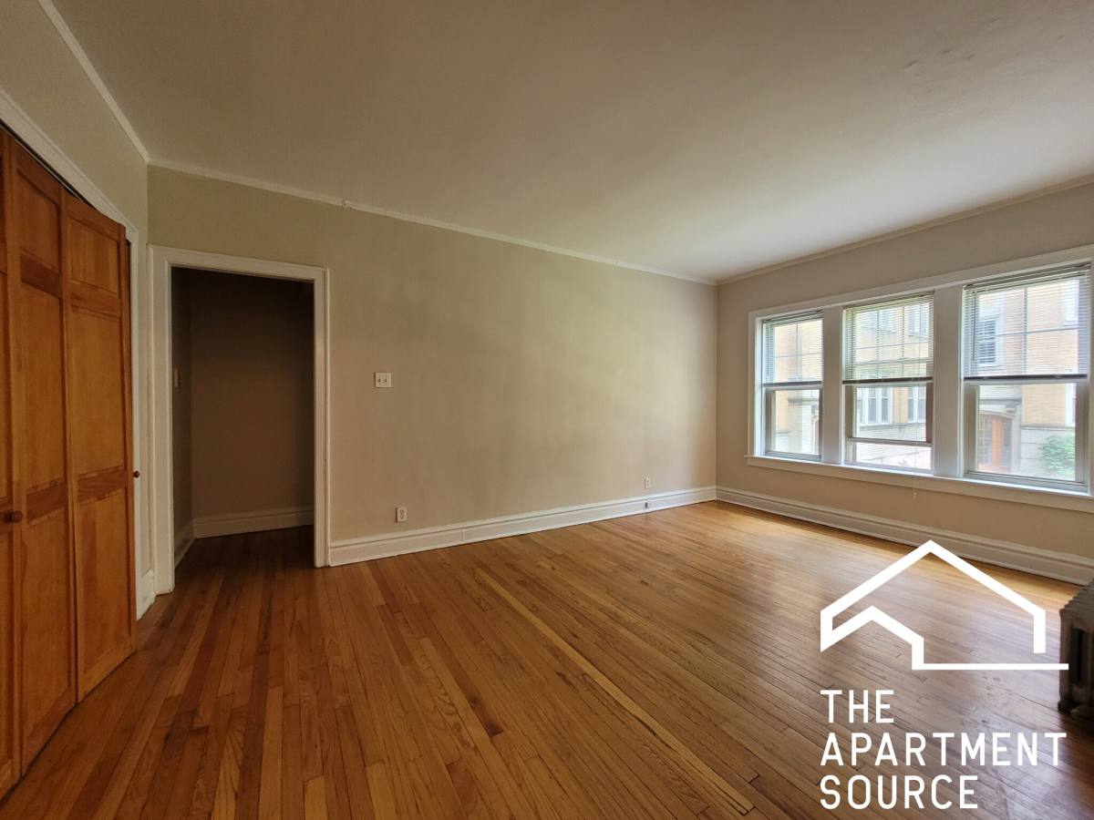 Apartment for rent at 910 Reba Place #1N, Evanston, IL 60202