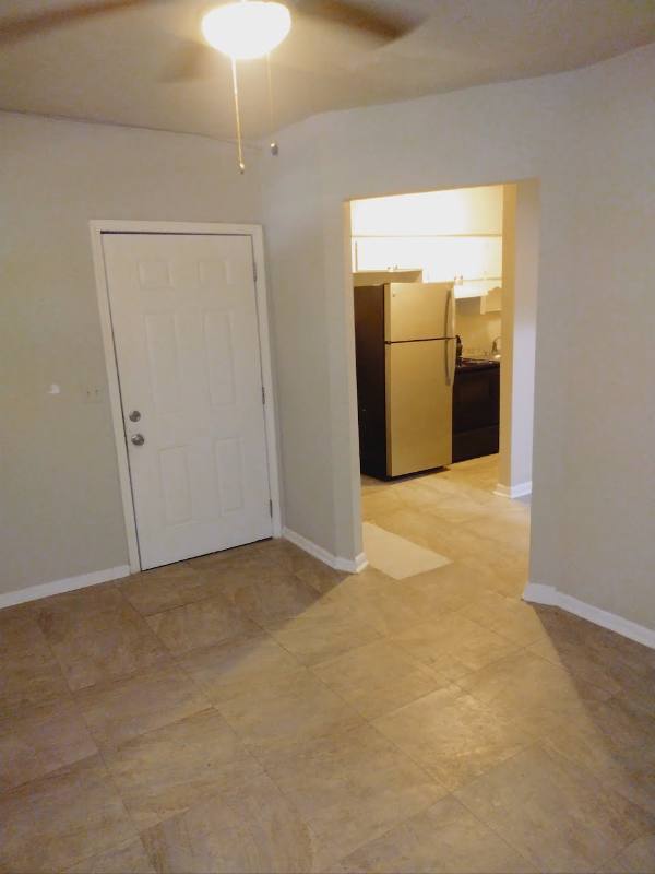 House for rent at 547 W 28th St #1 Flight, Jacksonville, FL 32206