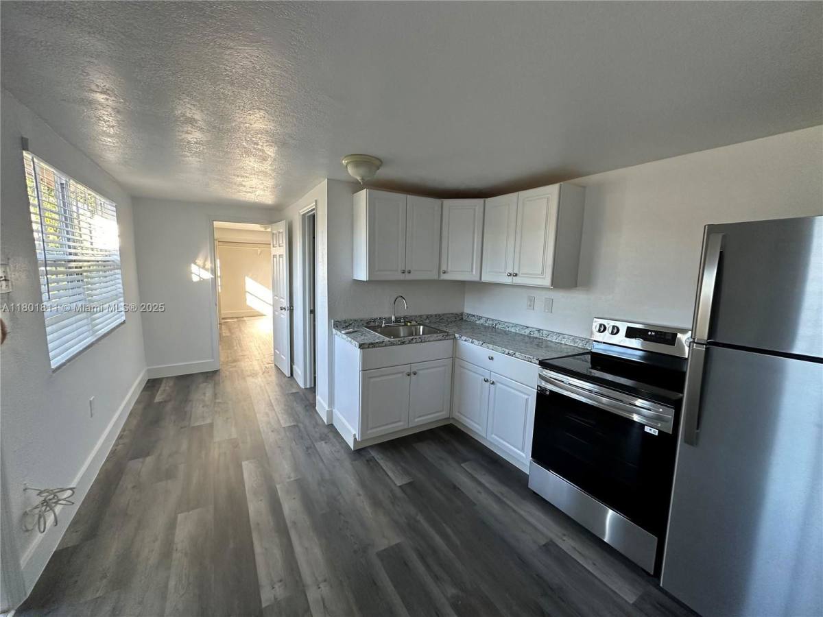 Apartment for rent at 141 NE 14th St #B, Homestead, FL 33030