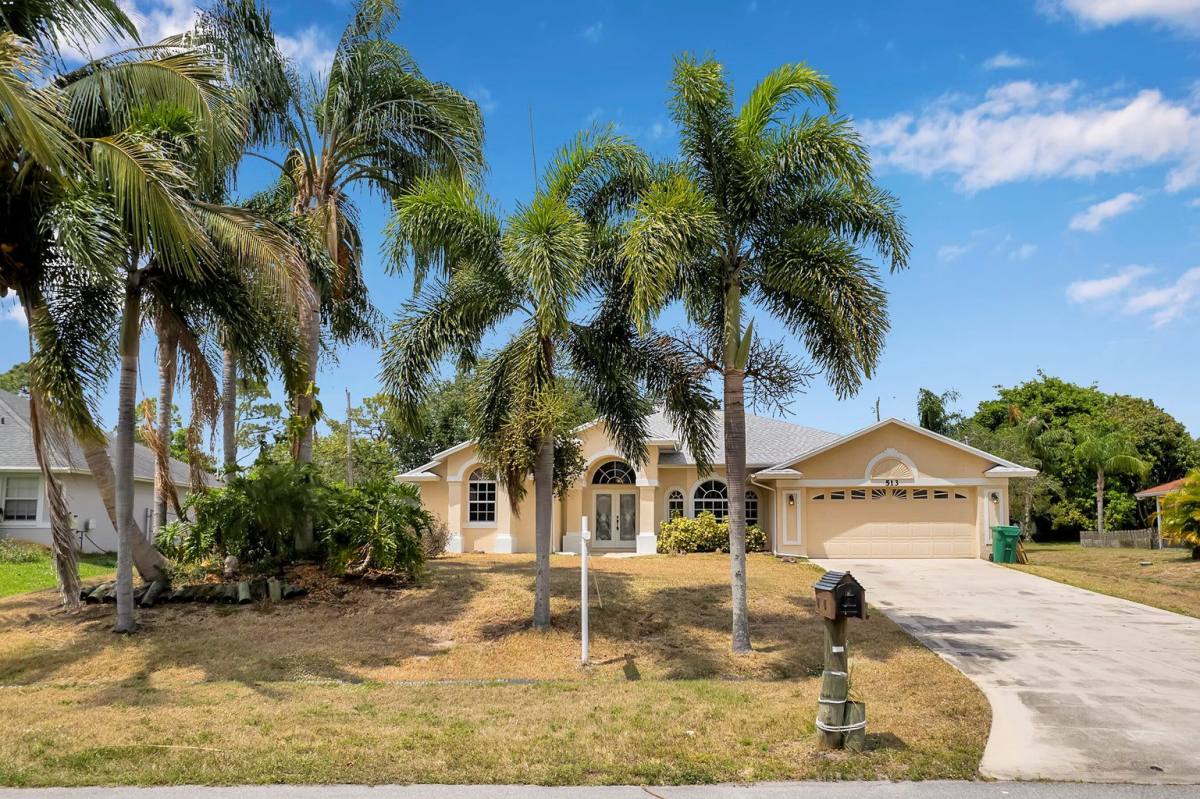 House for rent at 513 SE Cliff Rd, Port Saint Lucie, FL 34984