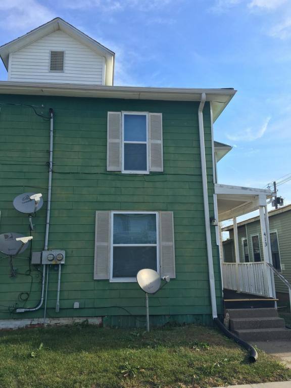 Apartment for rent at 413 Pine St, Muscatine, IA 52761