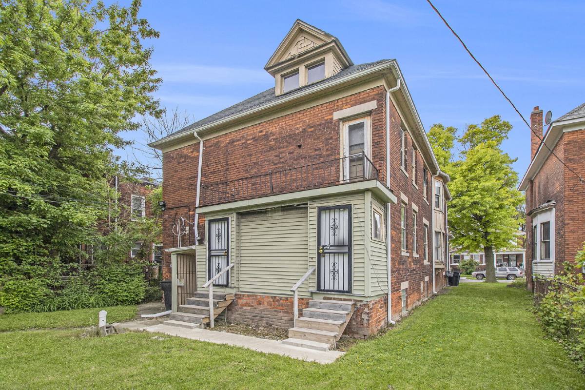 Townhouse for rent at 6716 Vinewood St, Detroit, MI 48208
