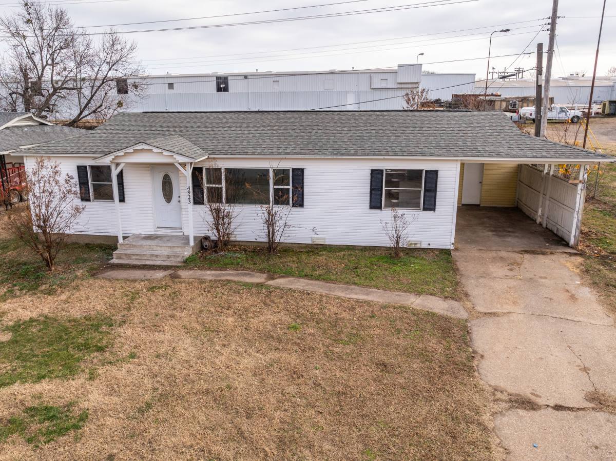 House for rent at 4923 S 34th St, Fort Smith, AR 72903