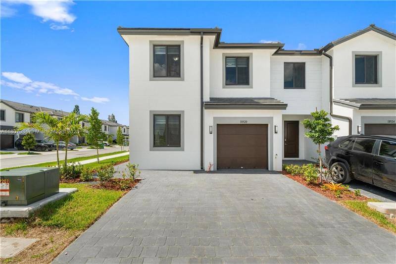 Townhouse for rent at 189290 SW 344th St, Homestead, FL 33034