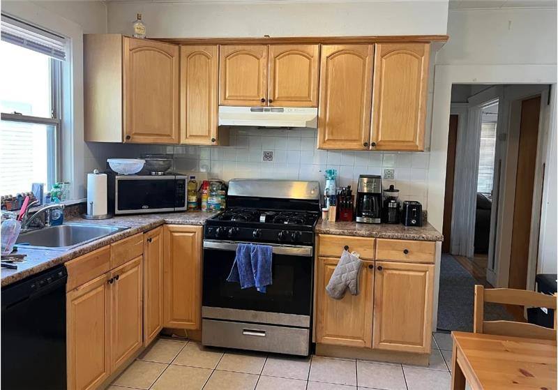 Apartment for rent at 33 Rose St #2, Somerville, MA 02143