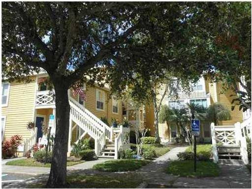 Apartment for rent at 115 112th Ave NE, Saint Petersburg, FL 33716
