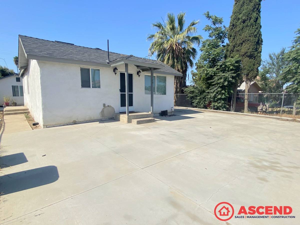 Apartment for rent at 1229 Jeffrey St, Bakersfield, CA 93305