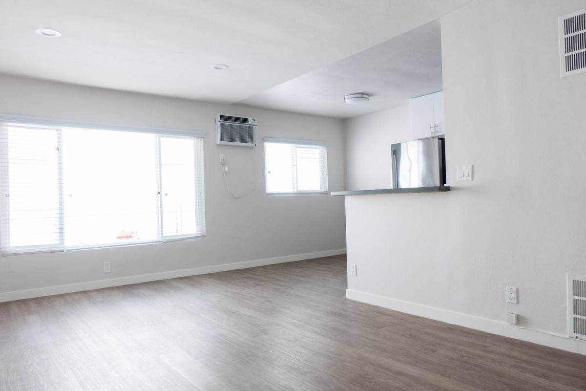 Apartment for rent at 1233 N Orange Grove Ave, Los Angeles, CA 90046