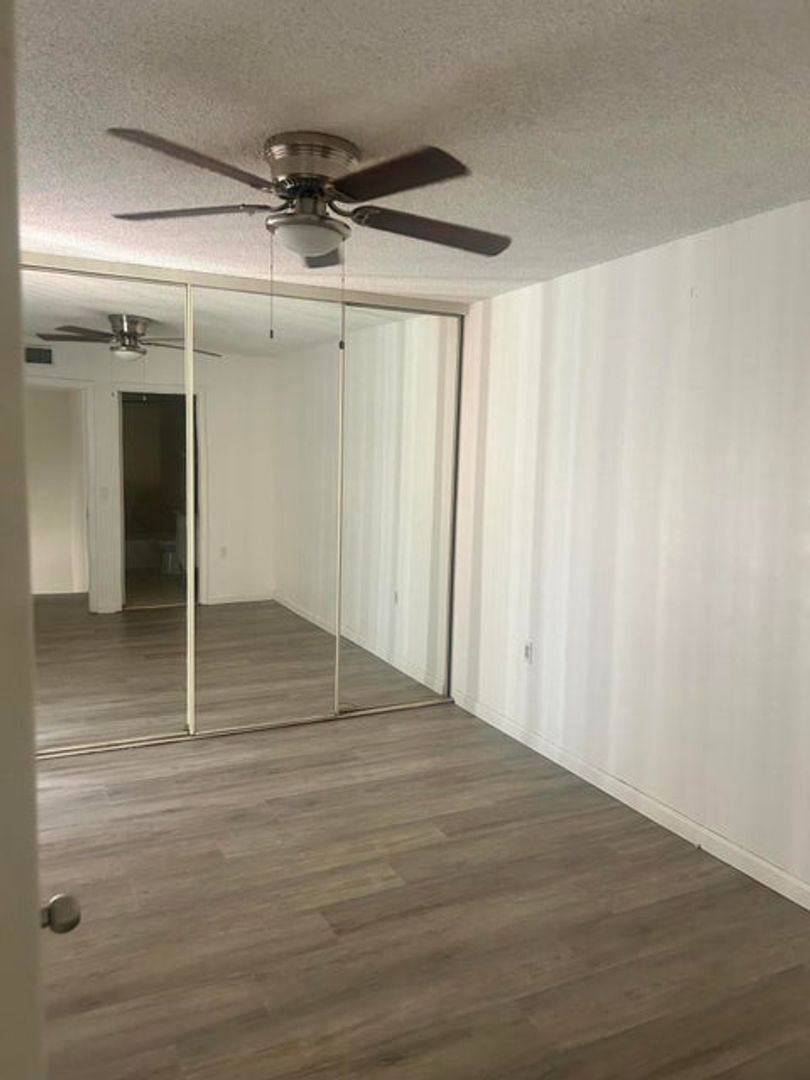 House for rent at 804 Blue Ridge Circle, West Palm Beach, FL 33409